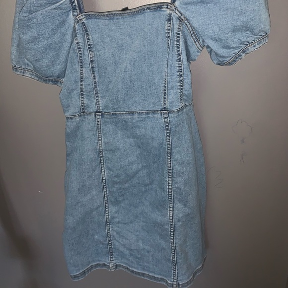 H&M Mini jeans dress - Picture 2 of 3